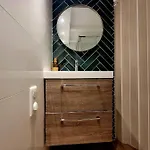 Entierement Renove Vieille Apartment