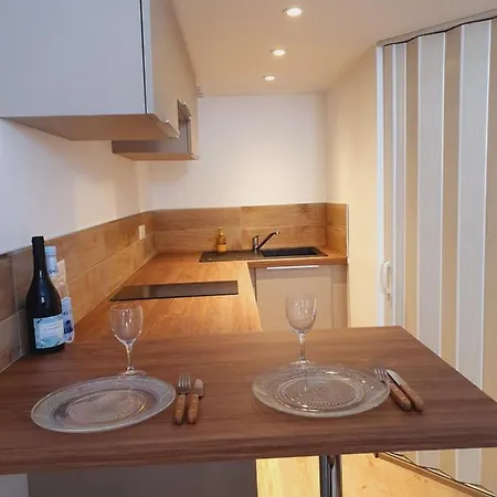 Apartment Entierement Renove Vieille